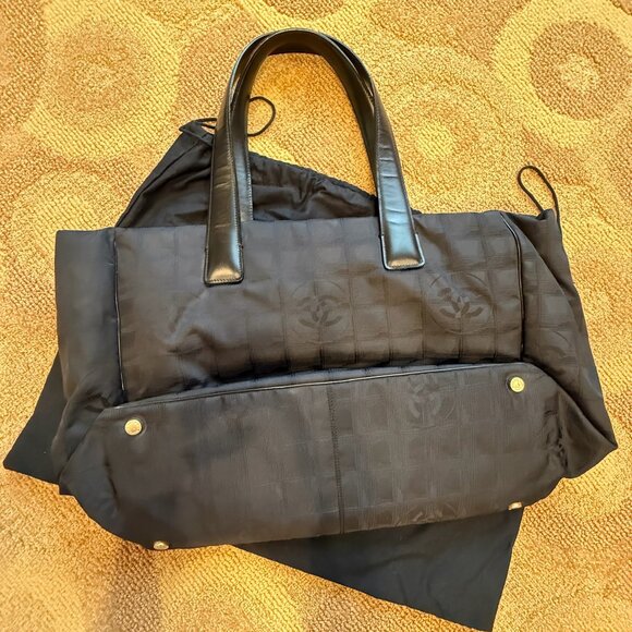Chanel Travel Line Black Logo Embossed Nylon Tote Bag - Excellent Condition - Picture 2 of 5